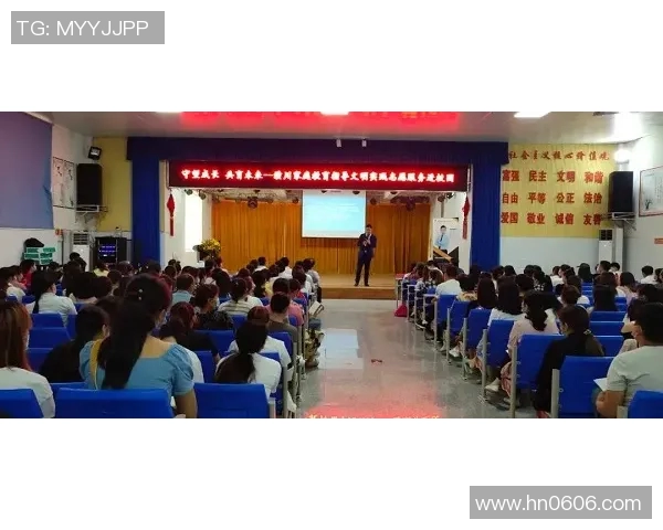 南粤足球明星欧伟庭的成长历程与未来展望解析 南粤足球明星欧伟庭的成长历程与未来展望解析